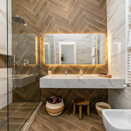 Umberto 34 Collection - Boutique 3*