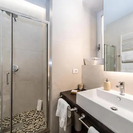 Umberto 34 Collection - Boutique 4*