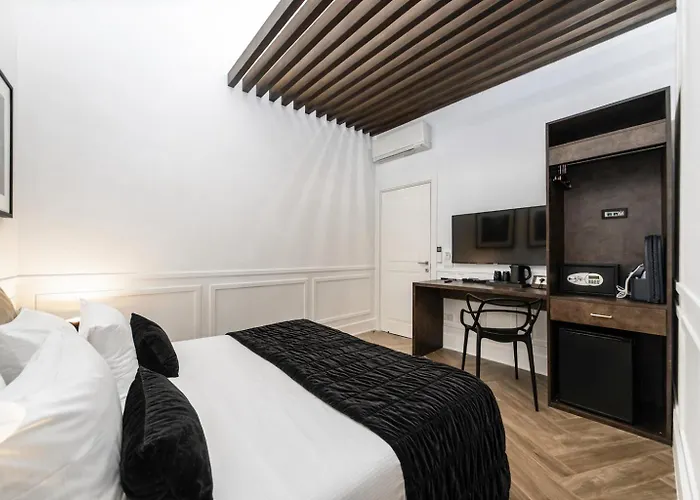 Umberto 34 Collection Naples